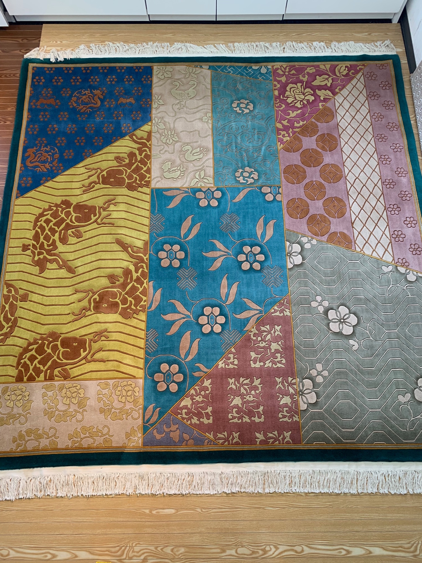 新品 モンゴル絨毯 手織り モンゴル産-